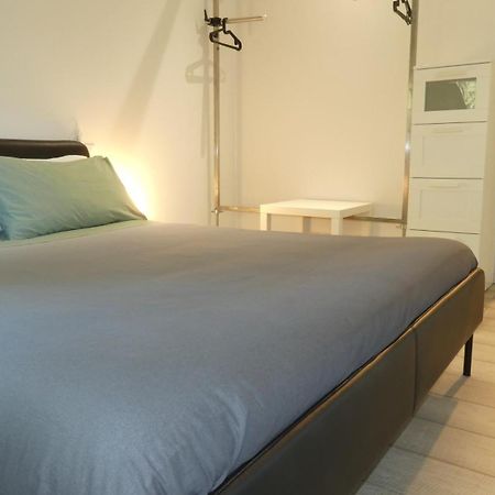 Buenretirope - Confortevoli Appartamentini Con Giardino Pescara Bagian luar foto