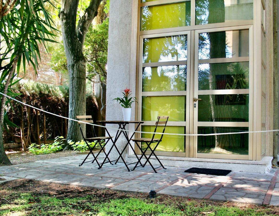 Buenretirope - Confortevoli Appartamentini Con Giardino Pescara Bagian luar foto