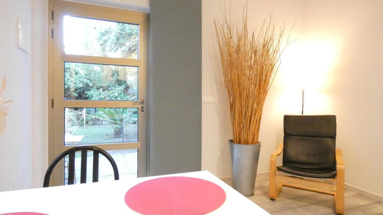 Buenretirope - Confortevoli Appartamentini Con Giardino Pescara Bagian luar foto
