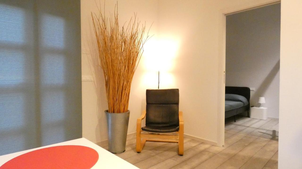 Buenretirope - Confortevoli Appartamentini Con Giardino Pescara Bagian luar foto
