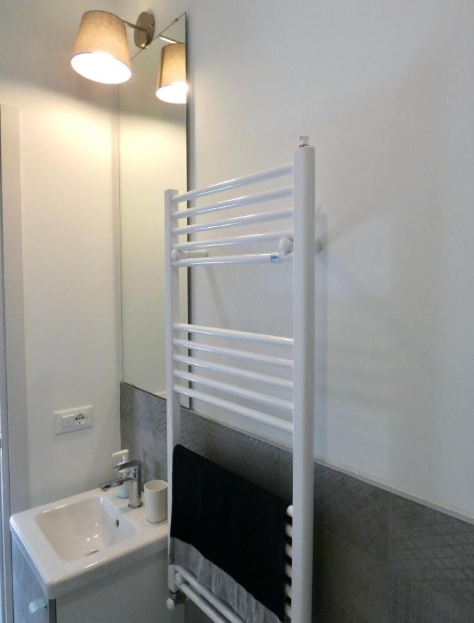 Buenretirope - Confortevoli Appartamentini Con Giardino Pescara Bagian luar foto
