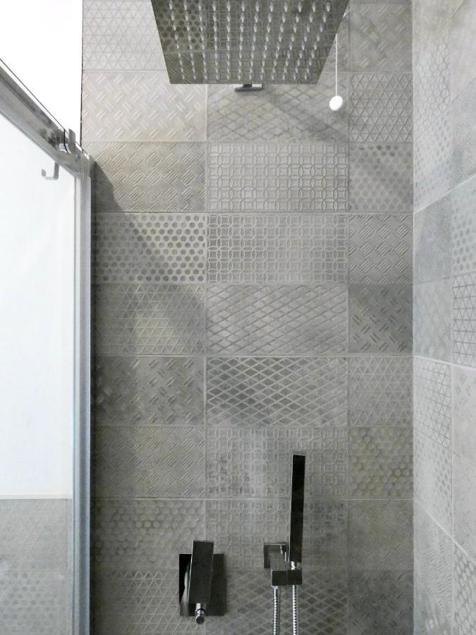 Buenretirope - Confortevoli Appartamentini Con Giardino Pescara Bagian luar foto