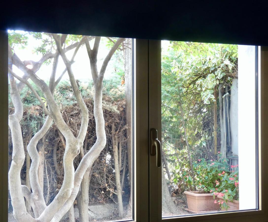 Buenretirope - Confortevoli Appartamentini Con Giardino Pescara Bagian luar foto