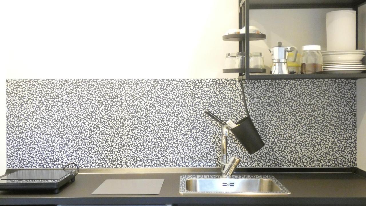 Buenretirope - Confortevoli Appartamentini Con Giardino Pescara Bagian luar foto